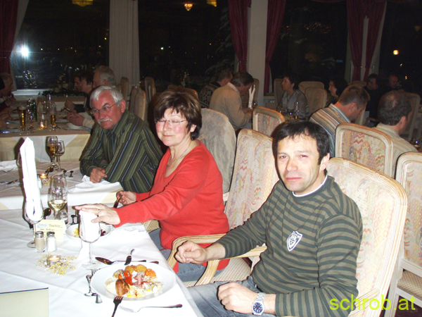 3050072